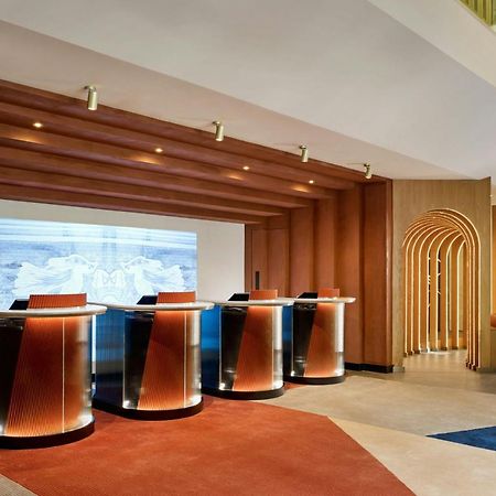 Montcalm East, Autograph Collection Hotel London Luaran gambar The lobby of the hotel