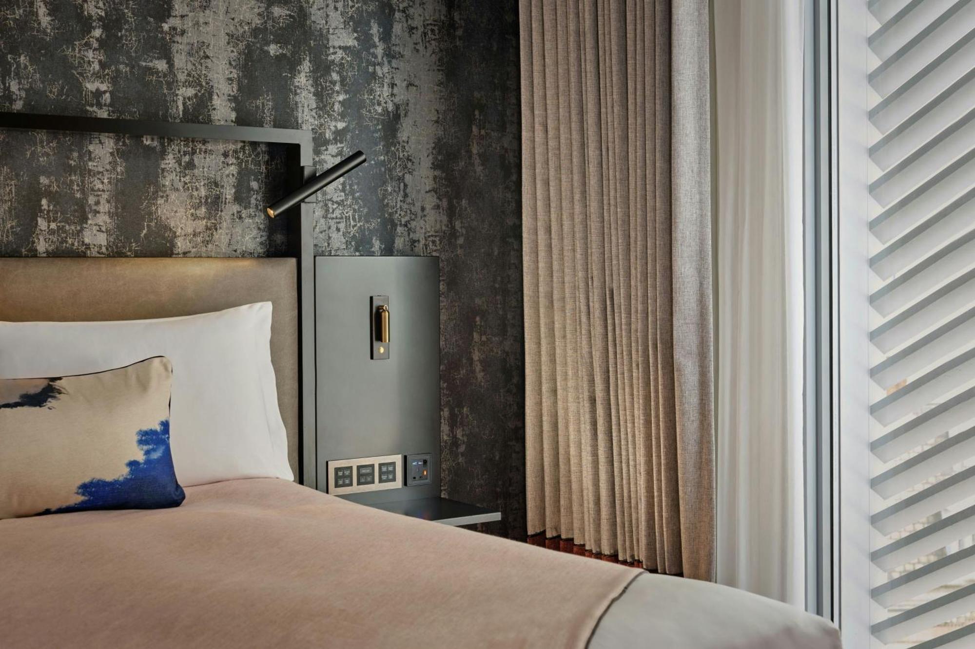 Montcalm East, Autograph Collection Hotel London Luaran gambar A guest room at the hotel