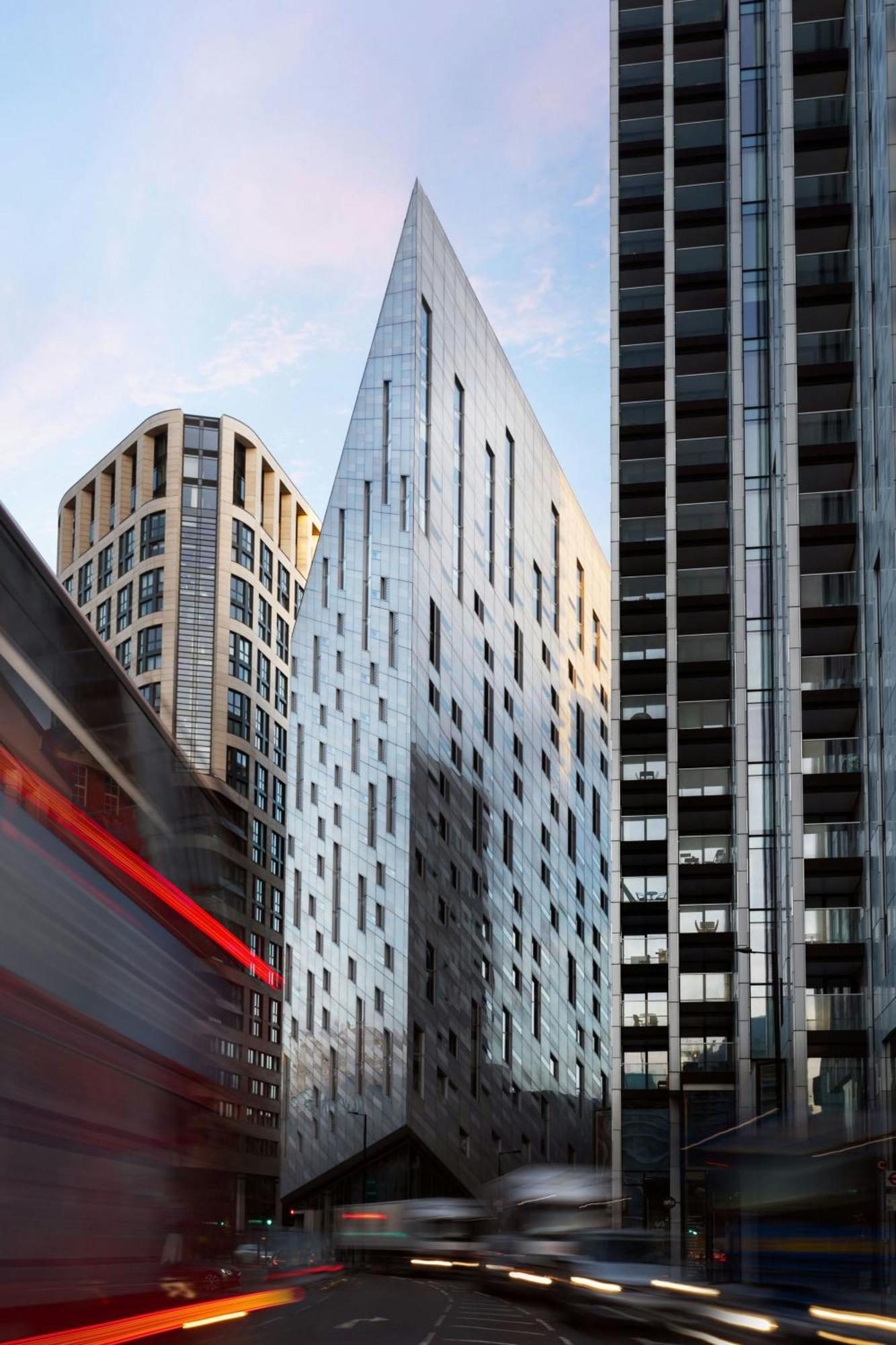 Montcalm East, Autograph Collection Hotel London Luaran gambar The building's facade